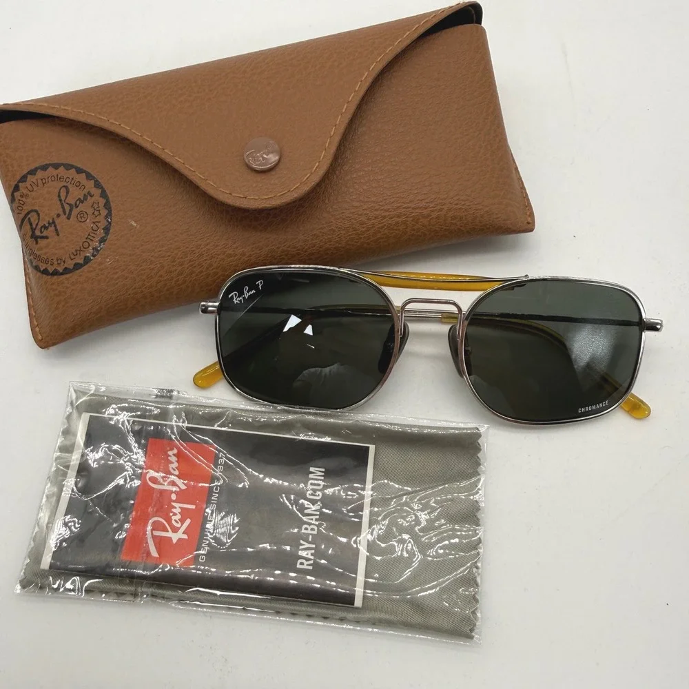 Ray-Ban Sunglasses Unisex 51mm Silver RB 8062 Titanium Chromance Polarized